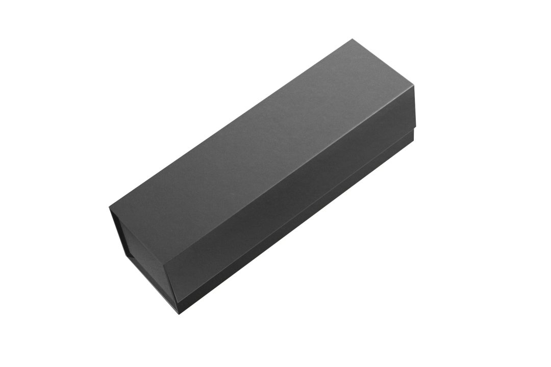Design & Pack Ws 90 Cover Black No Art 2